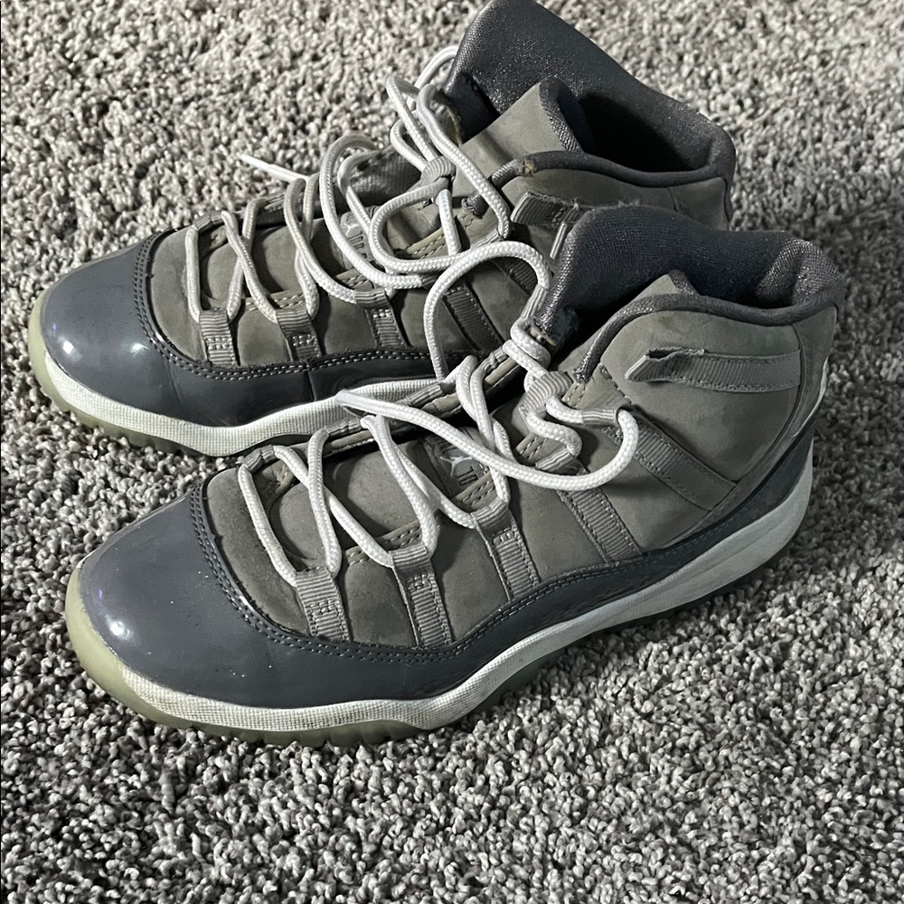Jordan 11 kids size 3